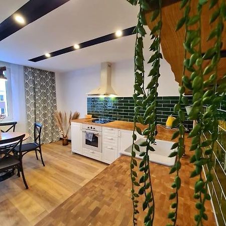 Uroczy Apartament Blisko Centrum - 10 Min Do Plazy Гдиня Екстериор снимка