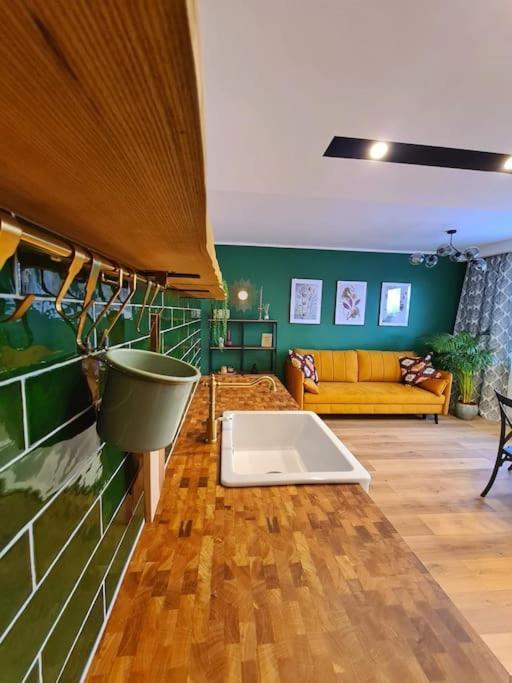 Uroczy Apartament Blisko Centrum - 10 Min Do Plazy Гдиня Екстериор снимка